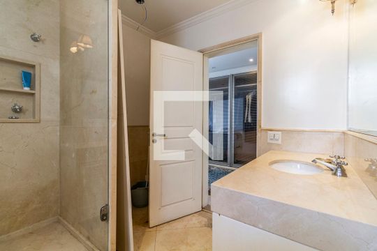 Apartamento à venda, com 133 m², 2 quartos e 1 vaga — Banheiro 1 da Suíte 2