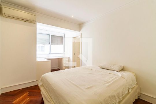 Apartamento à venda, com 133 m², 2 quartos e 1 vaga — Suíte 1