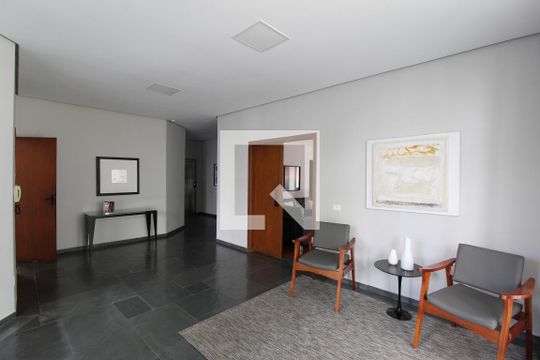 Apartamento à venda, com 196 m², 4 quartos e 3 vagas — Hall Social