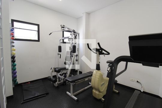 Apartamento à venda, com 196 m², 4 quartos e 3 vagas — Área Comum - Academia