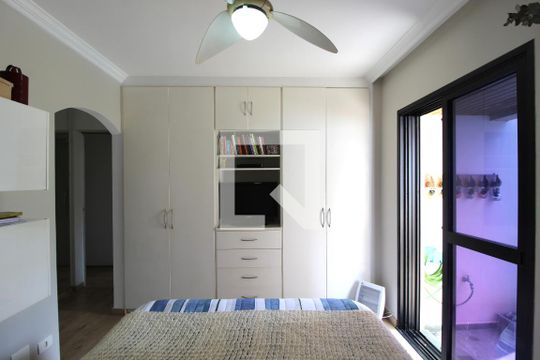 Apartamento à venda, com 196 m², 4 quartos e 3 vagas — Quarto 3 - Suíte