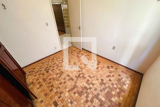 Casa na Pompeia com 4 quartos e closet. Compra ideal. — casa 2/quarto 4