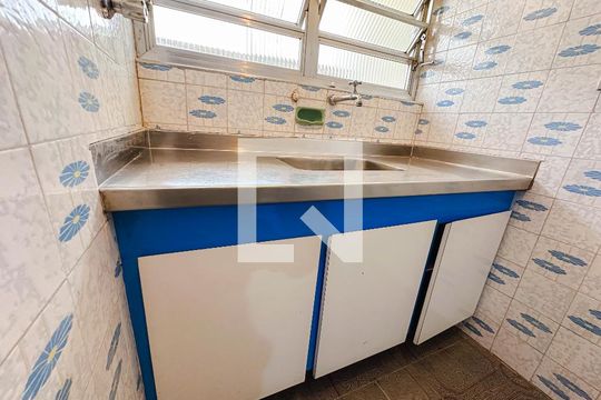 Casa na Pompeia com 4 quartos e closet. Compra ideal. — cozinha