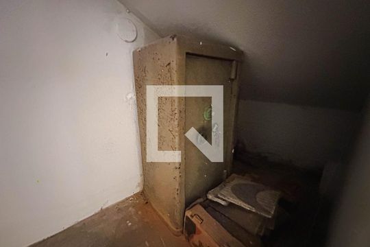 Casa na Pompeia com 4 quartos e closet. Compra ideal. — casa 2/Área de Serviço de quarto