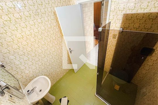 Casa na Pompeia com 4 quartos e closet. Compra ideal. — casa 2/banheiro