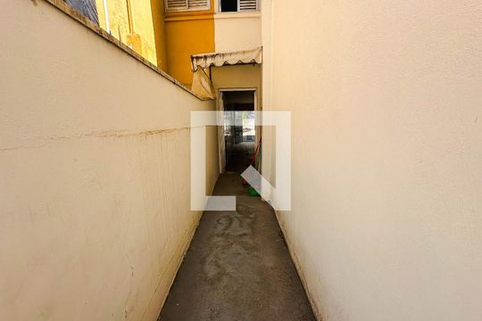 Casa na Pompeia com 4 quartos e closet. Compra ideal. — Área comum