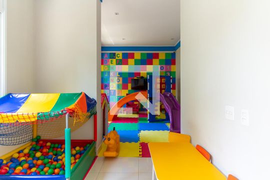 Apartamento à venda, com 175 m², 3 quartos e 3 vagas — Brinquedoteca
