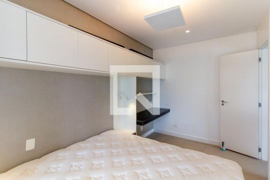 Apartamento à venda, com 175 m², 3 quartos e 3 vagas — Quarto 2 - Suíte