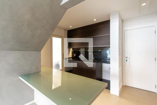 Apartamento à venda, com 175 m², 3 quartos e 3 vagas — Cozinha