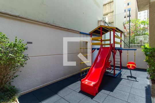 Apartamento à venda, com 175 m², 3 quartos e 3 vagas — Área comum - Playground