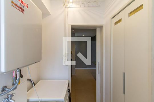 Apartamento à venda, com 175 m², 3 quartos e 3 vagas — Área de Serviço