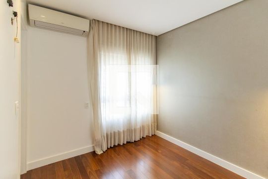 Apartamento à venda, com 175 m², 3 quartos e 3 vagas — Quarto 1 - Suíte