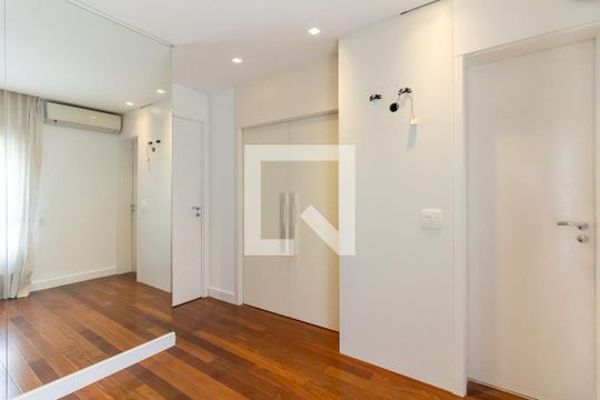 Apartamento à venda, com 175 m², 3 quartos e 3 vagas — Quarto 1 - Suíte