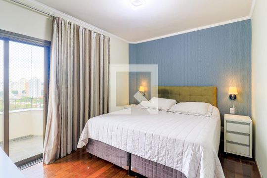 Comprar apartamento mobiliado em Campo Belo: 5 quartos, 4 suítes, varanda e closet. — Suíte 1
