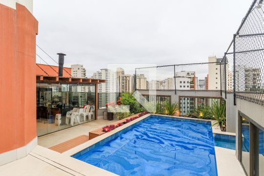Comprar apartamento mobiliado em Campo Belo: 5 quartos, 4 suítes, varanda e closet. — Piscina