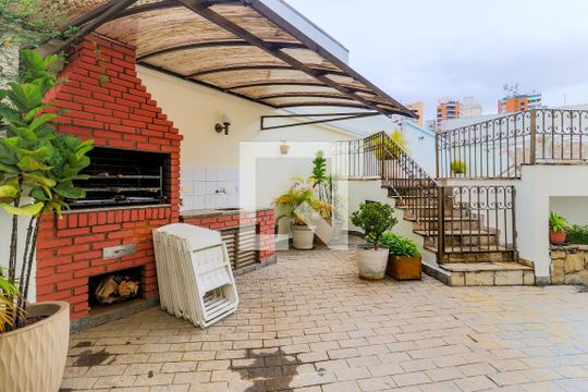 Comprar apartamento mobiliado em Campo Belo: 5 quartos, 4 suítes, varanda e closet. — Área comum - Churrasqueira