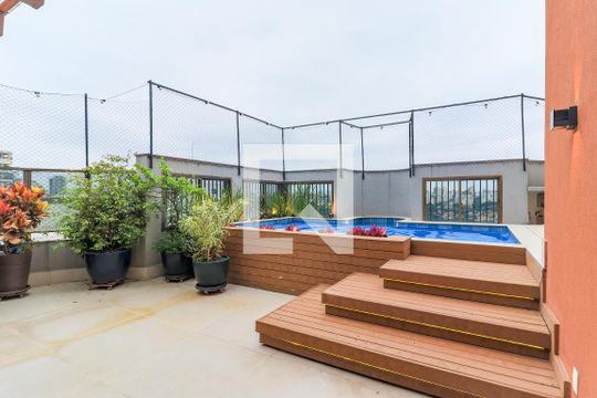Comprar apartamento mobiliado em Campo Belo: 5 quartos, 4 suítes, varanda e closet. — Piscina
