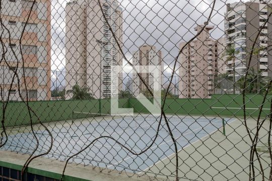 Apartamento à venda em Campo Belo: 3 quartos, varanda, closet, academia e pets permitidos. — Quadra de Tenis