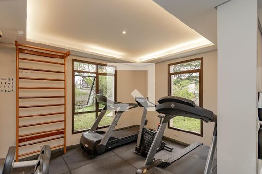 Apartamento à venda em Campo Belo: 3 quartos, varanda, closet, academia e pets permitidos. — Academia