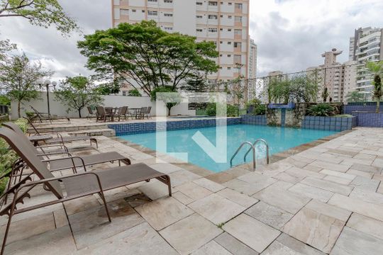 Apartamento à venda em Campo Belo: 3 quartos, varanda, closet, academia e pets permitidos. — Piscina