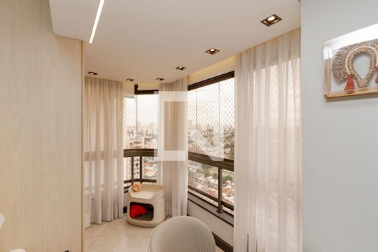 Apartamento à venda em Campo Belo: 3 quartos, varanda, closet, academia e pets permitidos. — Varanda da Sala