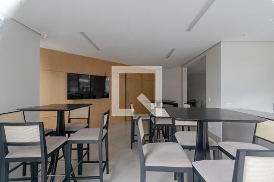 Apartamento à venda em Campo Belo: 3 quartos, varanda, closet, academia e pets permitidos. — Salão de Festas