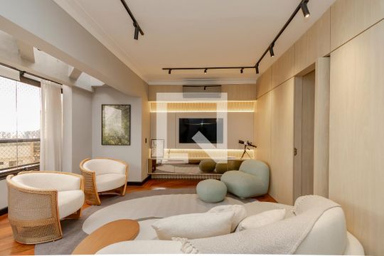Apartamento à venda em Campo Belo: 3 quartos, varanda, closet, academia e pets permitidos. — Sala da Cobertura