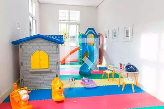 Apartamento mobiliado na Chácara Santo Antônio, 3 quartos, 2 suítes, piscina no condomínio. Ideal para comprar. — Área comum - Brinquedoteca