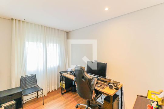 Apartamento mobiliado na Chácara Santo Antônio, 3 quartos, 2 suítes, piscina no condomínio. Ideal para comprar. — Quarto
