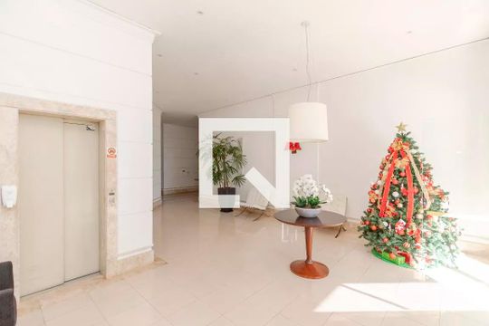 Apartamento mobiliado na Chácara Santo Antônio, 3 quartos, 2 suítes, piscina no condomínio. Ideal para comprar. — Área comum - Hall