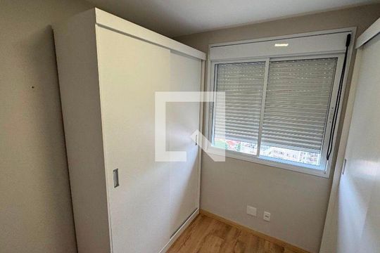 Apartamento mobiliado para compra com 4 quartos, 2 suítes, quintal, varanda, churrasqueira e piscina. — foto 14