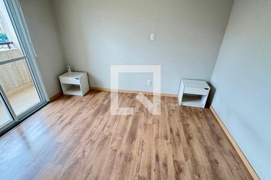 Apartamento mobiliado para compra com 4 quartos, 2 suítes, quintal, varanda, churrasqueira e piscina. — foto 8