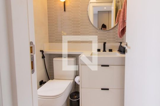 Venda de apartamento mobiliado na Pompeia com 3 suítes e varanda. — Suíte 1