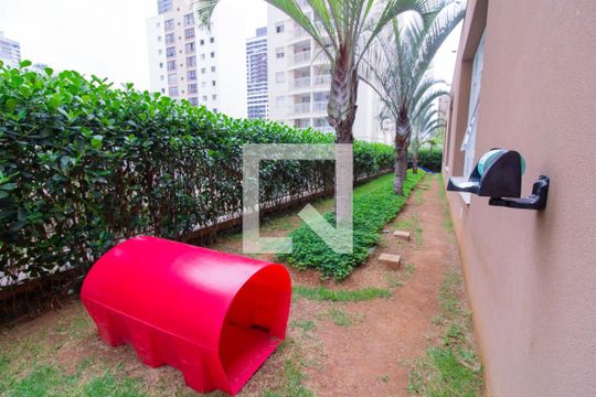 Venda de apartamento mobiliado na Pompeia com 3 suítes e varanda. — Área comum