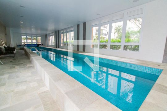 Venda de apartamento mobiliado na Pompeia com 3 suítes e varanda. — Área comum