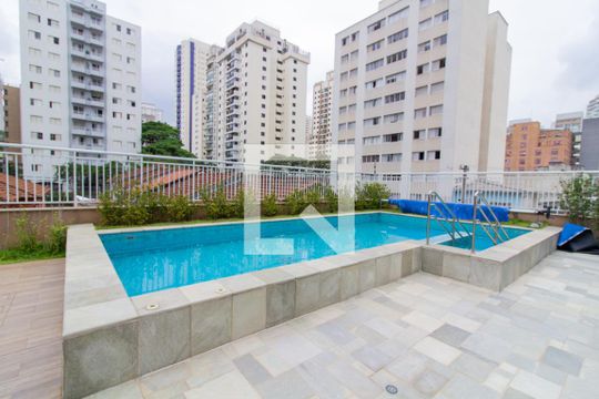 Venda de apartamento mobiliado na Pompeia com 3 suítes e varanda. — Área comum