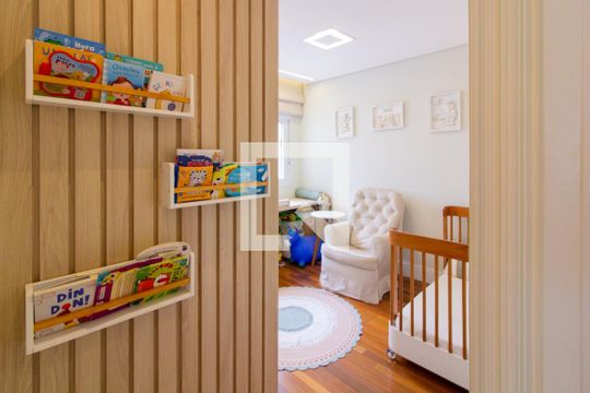 Venda de apartamento mobiliado na Pompeia com 3 suítes e varanda. — Suíte 3