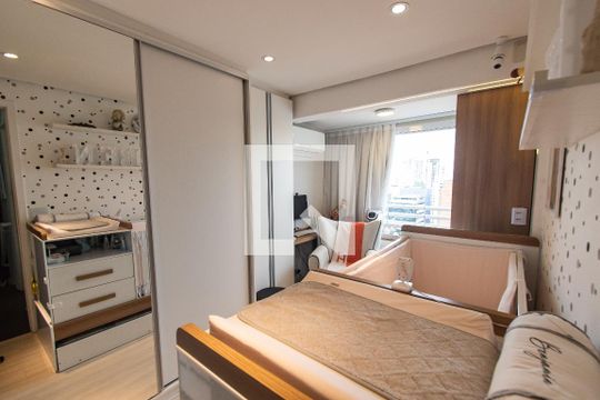 Venda de apartamento mobiliado com 2 quartos e piscina no condomínio. — Suíte 2