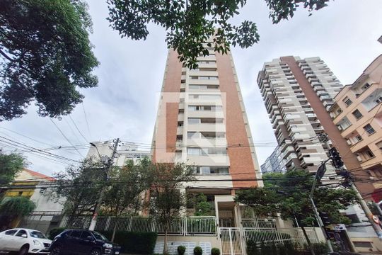 Venda de apartamento mobiliado com 2 quartos e piscina no condomínio. — Fachada