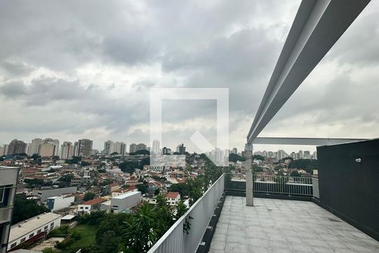 Venda de apartamento com varanda gourmet, piscina no condomínio, 3 quartos, 1 suíte. — Terraço