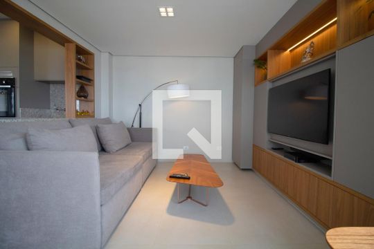 Compra apartamento no Paraíso, 2 quartos, 1 suíte. — Sala