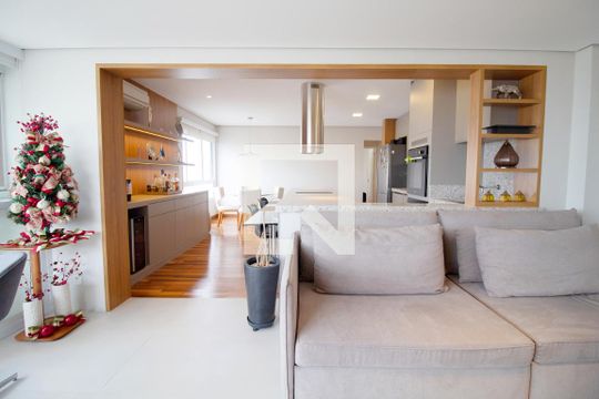Compra apartamento no Paraíso, 2 quartos, 1 suíte. — Cozinha