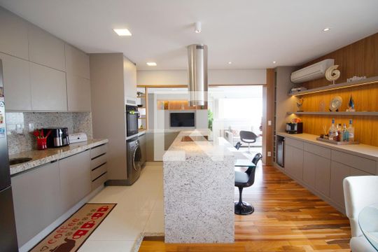Compra apartamento no Paraíso, 2 quartos, 1 suíte. — Cozinha