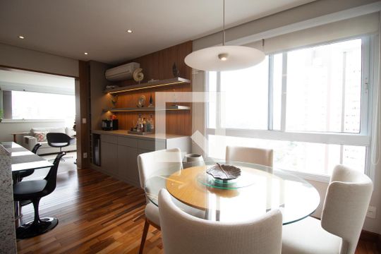 Compra apartamento no Paraíso, 2 quartos, 1 suíte. — Cozinha