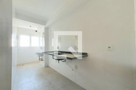 Comprar apartamento mobiliado com 2 quartos, varanda e closet. Churrasqueira, piscina e academia no condomínio. — foto 17