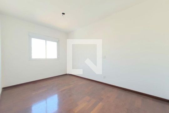 Comprar apartamento mobiliado com 2 quartos, varanda e closet. Churrasqueira, piscina e academia no condomínio. — foto 10