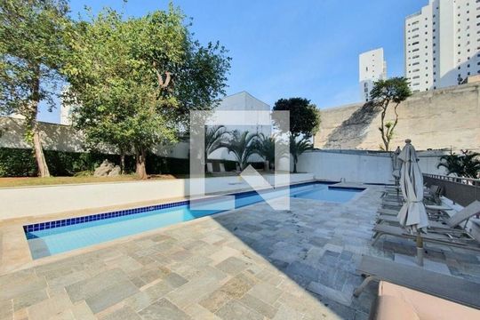 Comprar apartamento mobiliado com 2 quartos, varanda e closet. Churrasqueira, piscina e academia no condomínio. — foto 30
