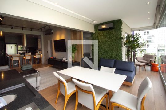 Comprar apartamento mobiliado com varanda, 2 quartos, 1 suíte, academia e piscina no condomínio. — foto 1