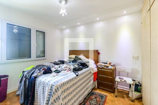 Apartamento mobiliado no Brooklin com 4 suítes e varanda, ideal para comprar. — Suíte 2