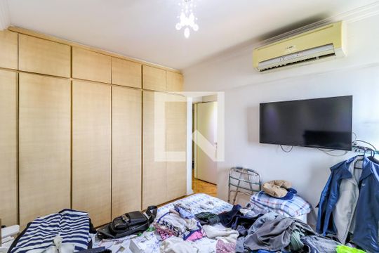 Apartamento mobiliado no Brooklin com 4 suítes e varanda, ideal para comprar. — Suíte 2